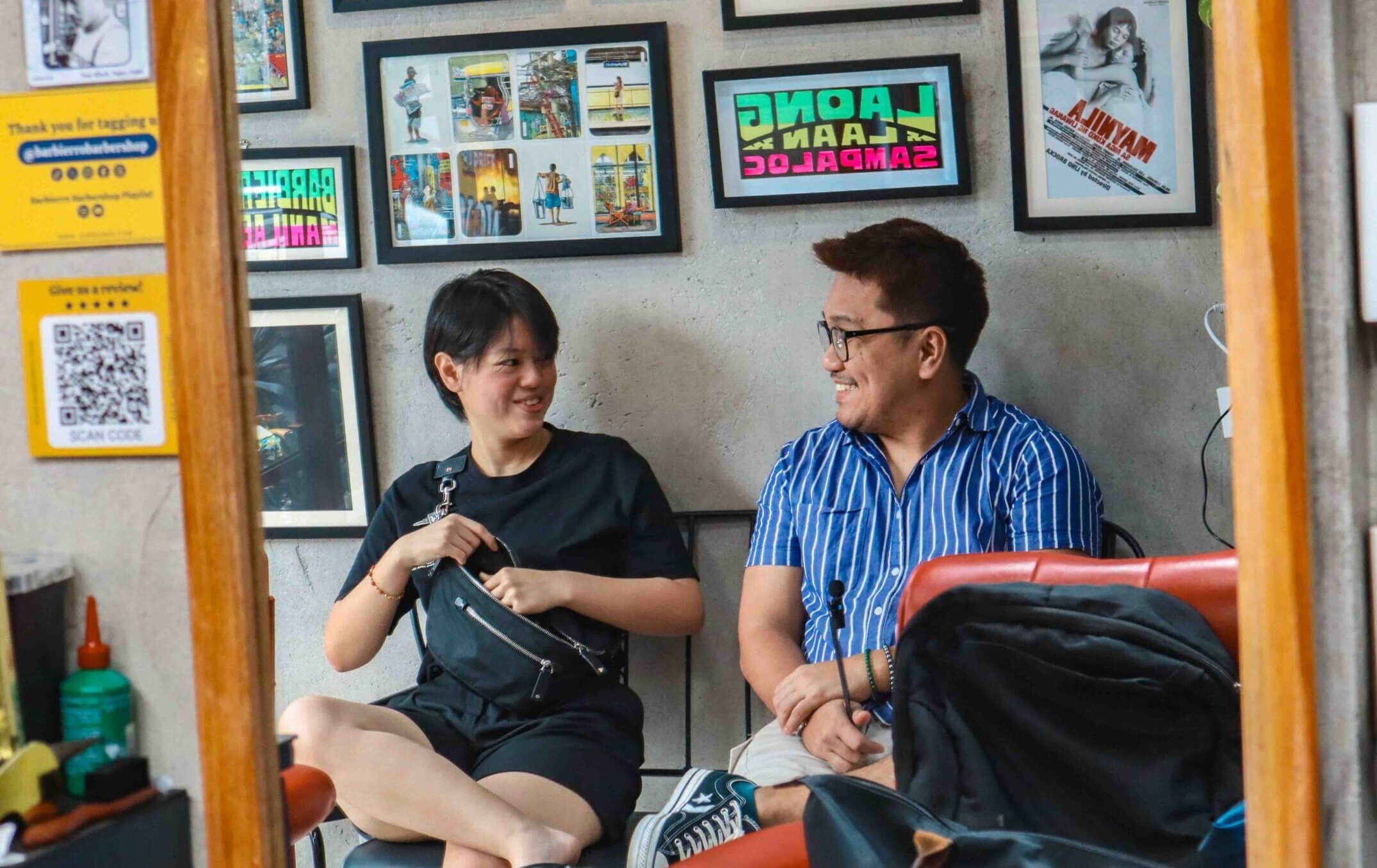Barbierro Barbershop Manager and Client in Laong Laan