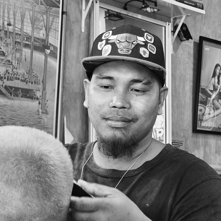 Kyric (Barber/Stylist)