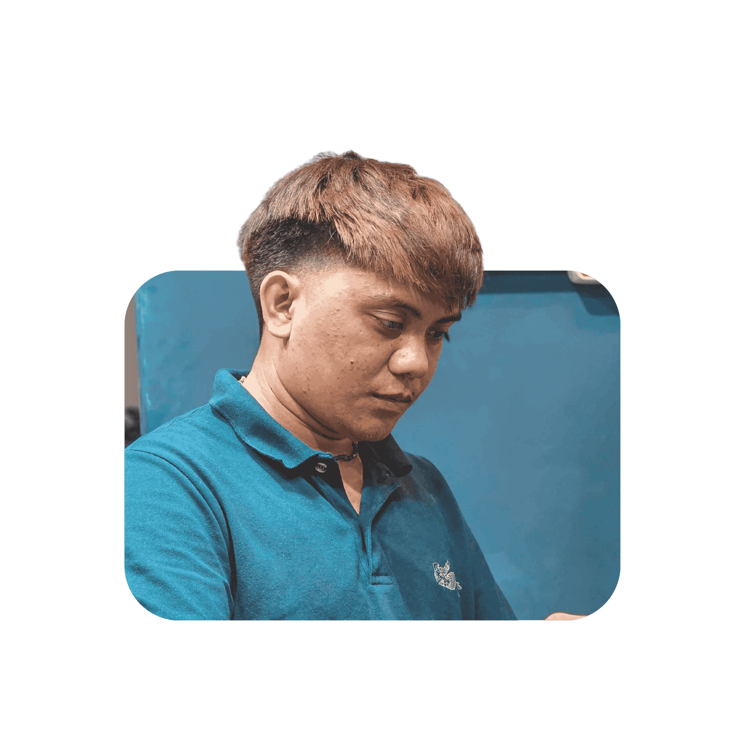 Roldan (Barber/Stylist)